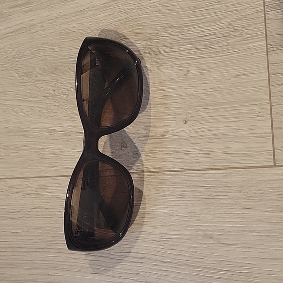 Maui Jim Kuiaha Bay Sunglasses with glasses case - Picture 5 of 5